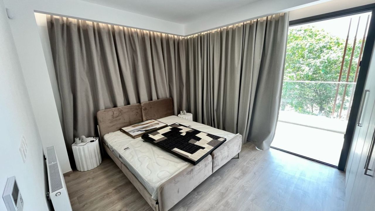 Apartment in Paphos, Cyprus - picture 4