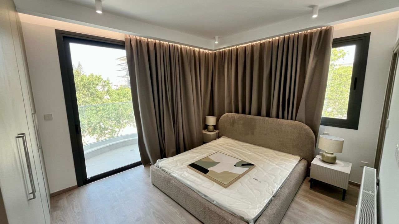 Apartment in Paphos, Cyprus - picture 6