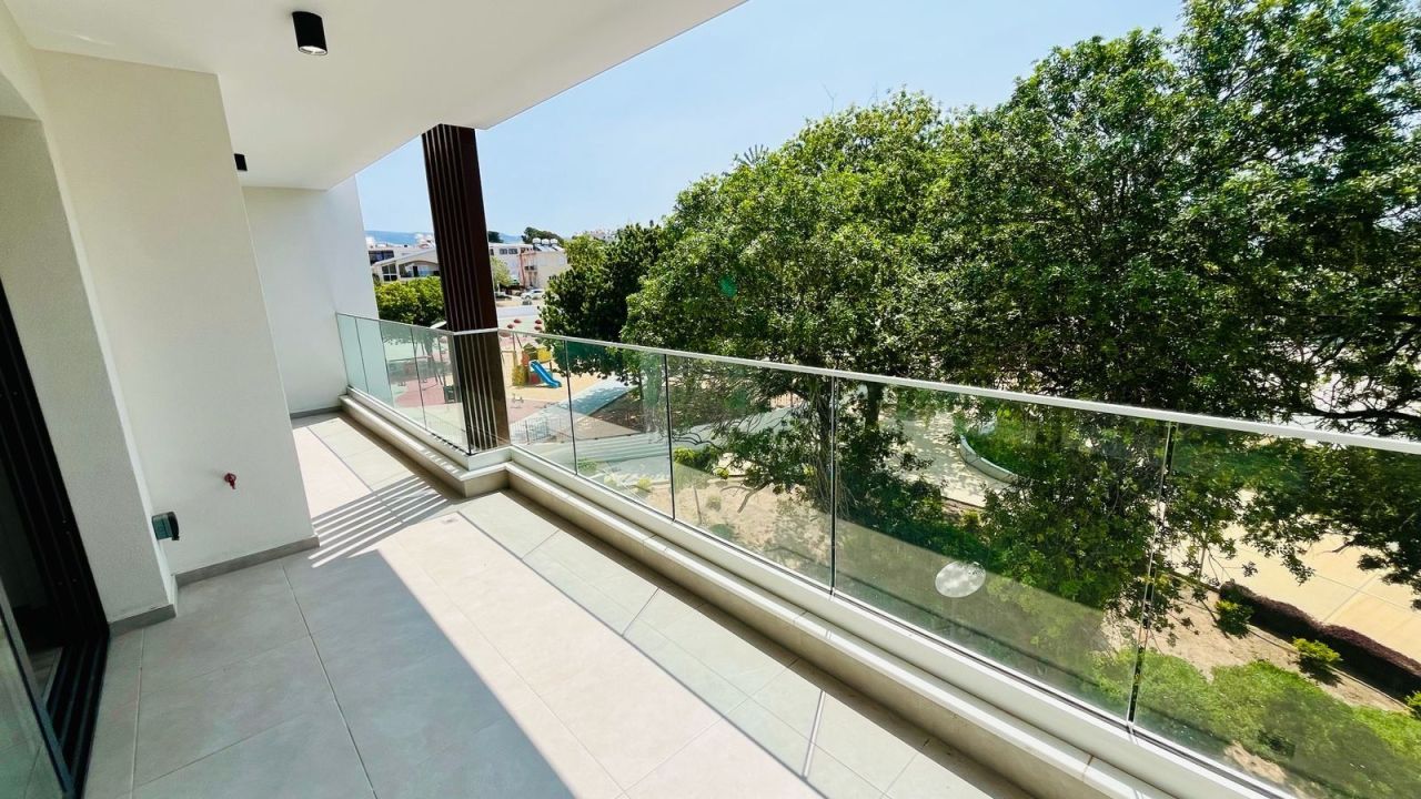 Apartment in Paphos, Cyprus - picture 8