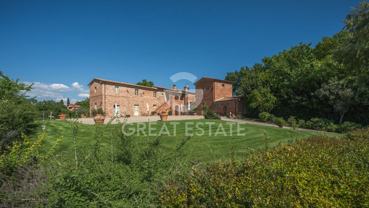 House in Foiano della Chiana, Italy, 659.2 m² - picture 3