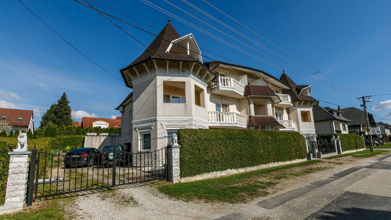 Hôtel à Hévíz, Hongrie, 657 m² - image 3