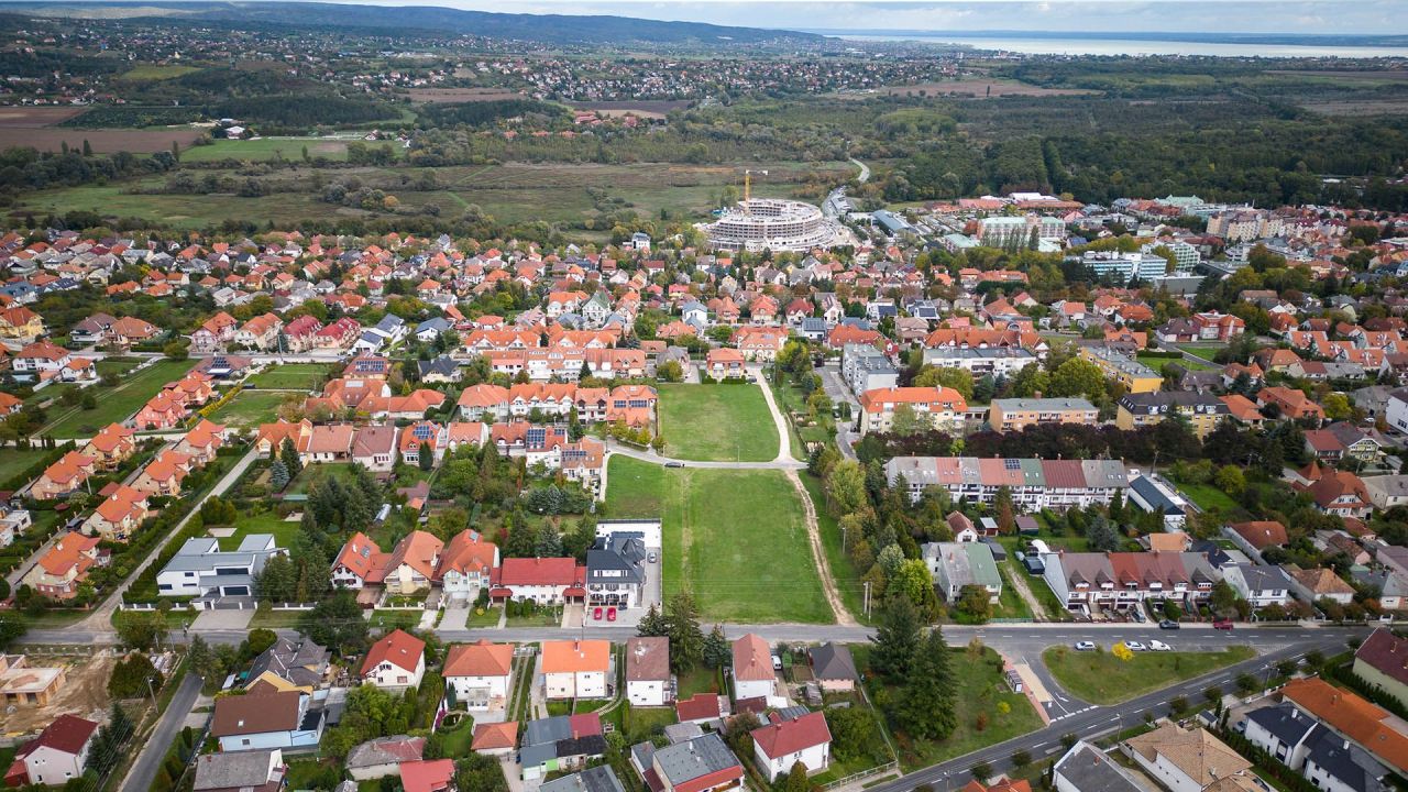 Land in Heviz, Hungary, 2 880 m² - picture 5