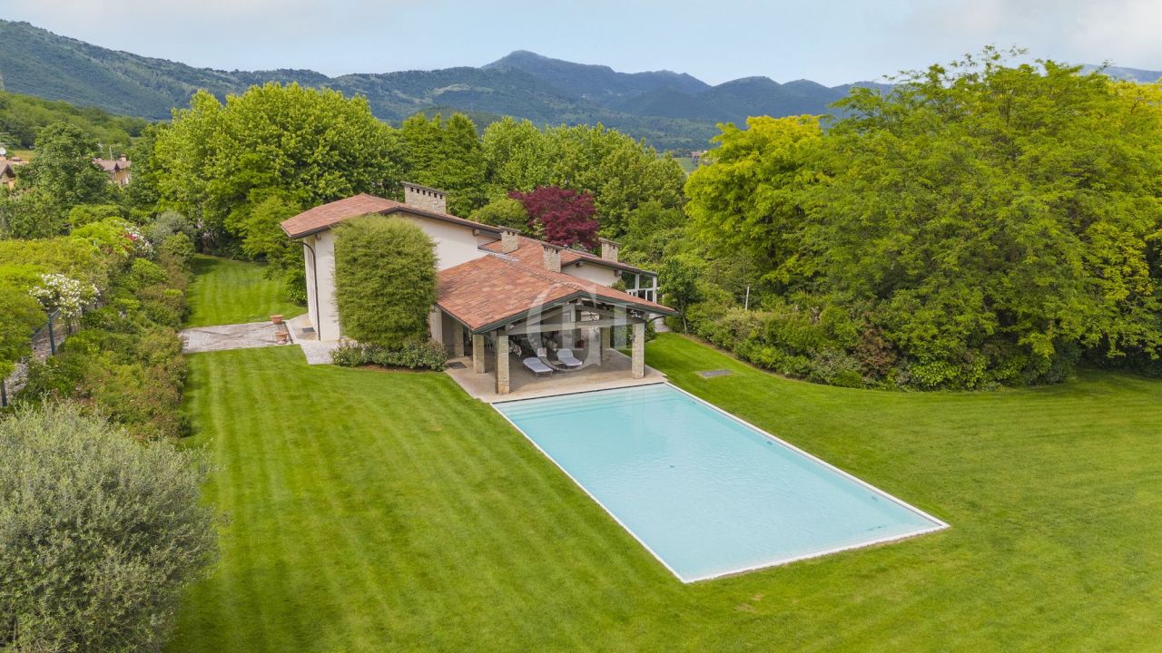 Villa in Iseosee, Italien, 562 m² - Foto 3