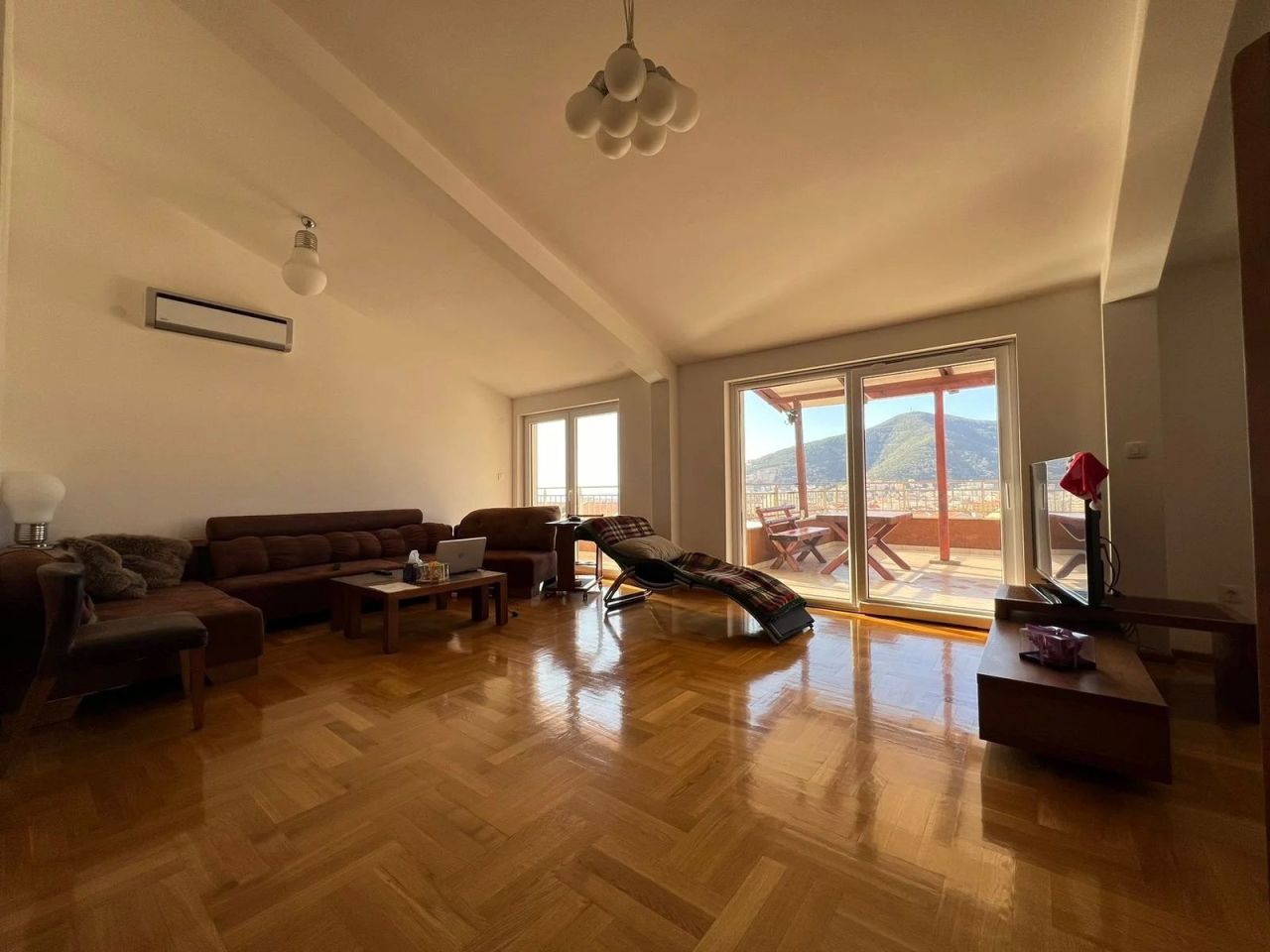 Flat in Budva, Montenegro, 111 m² - picture 1