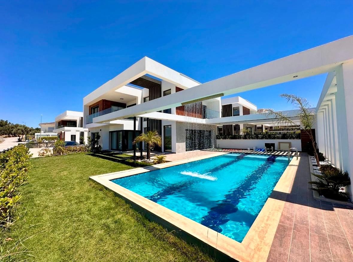 Villa in Kusadasi, Türkei, 300 m² - Foto 1