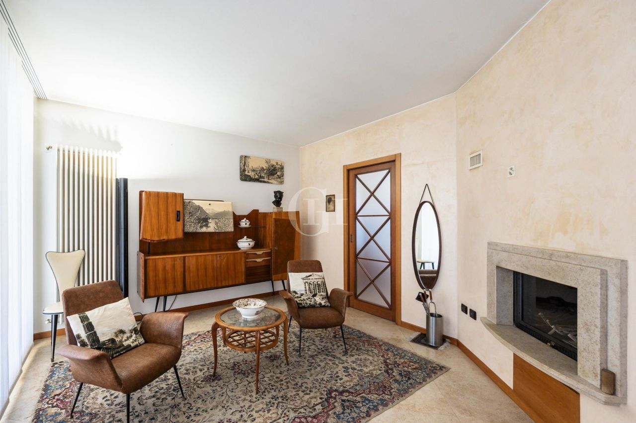 Villa par le Lac d'Iseo, Italie, 400 m² - image 8