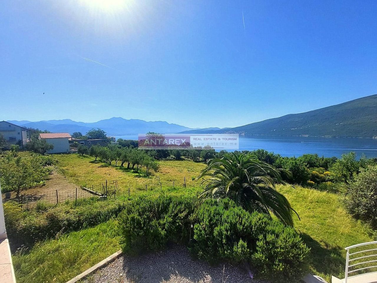Villa en Denovici, Montenegro, 212 m² - imagen 1