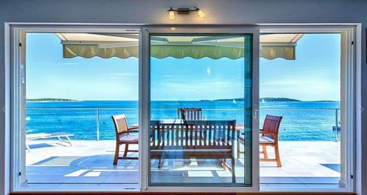 Villa on Vis, Croatia, 215 m² - picture 4