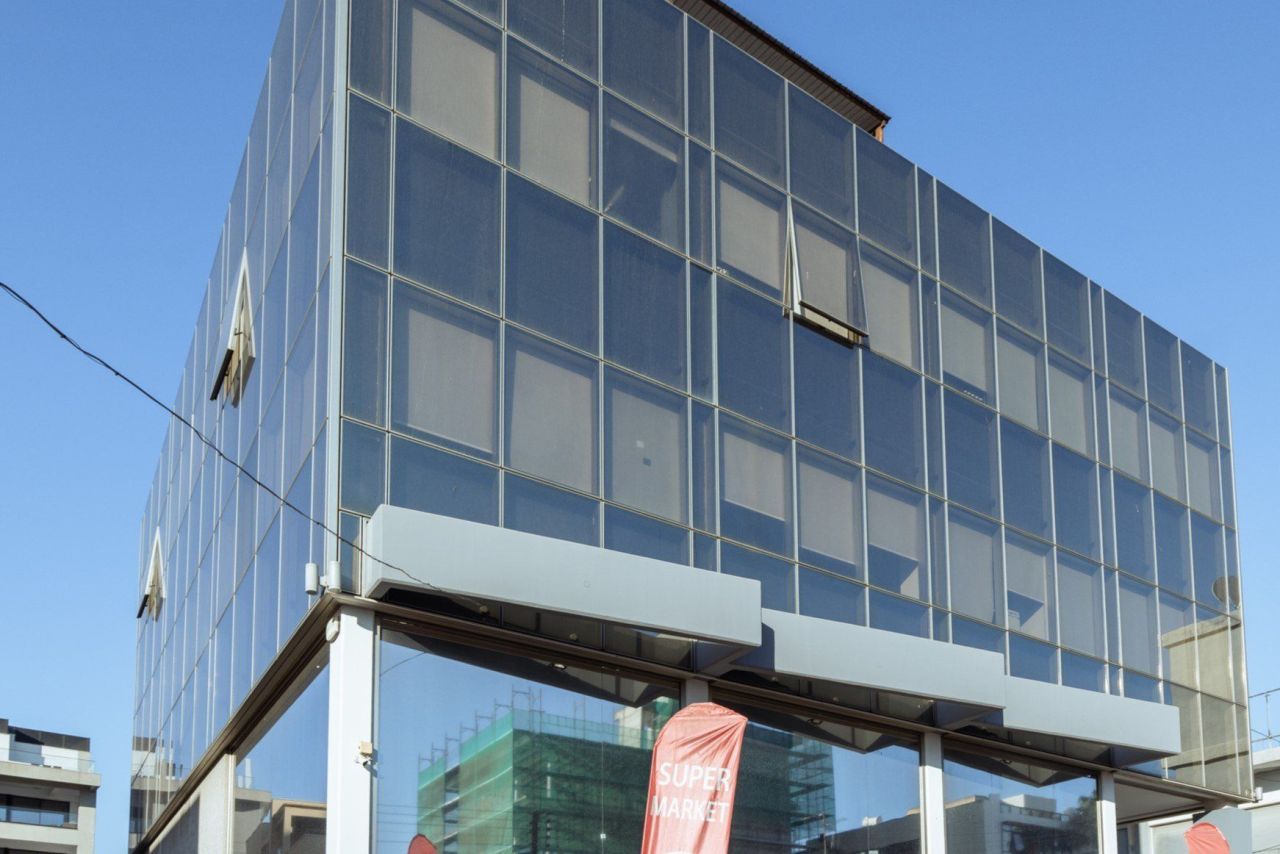 Commercial apartment building in Limassol, Cyprus - picture 1