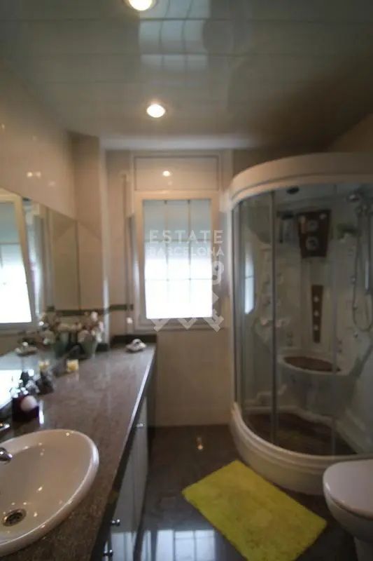 House in Gava Mar, Spain, 375 m² - picture 8