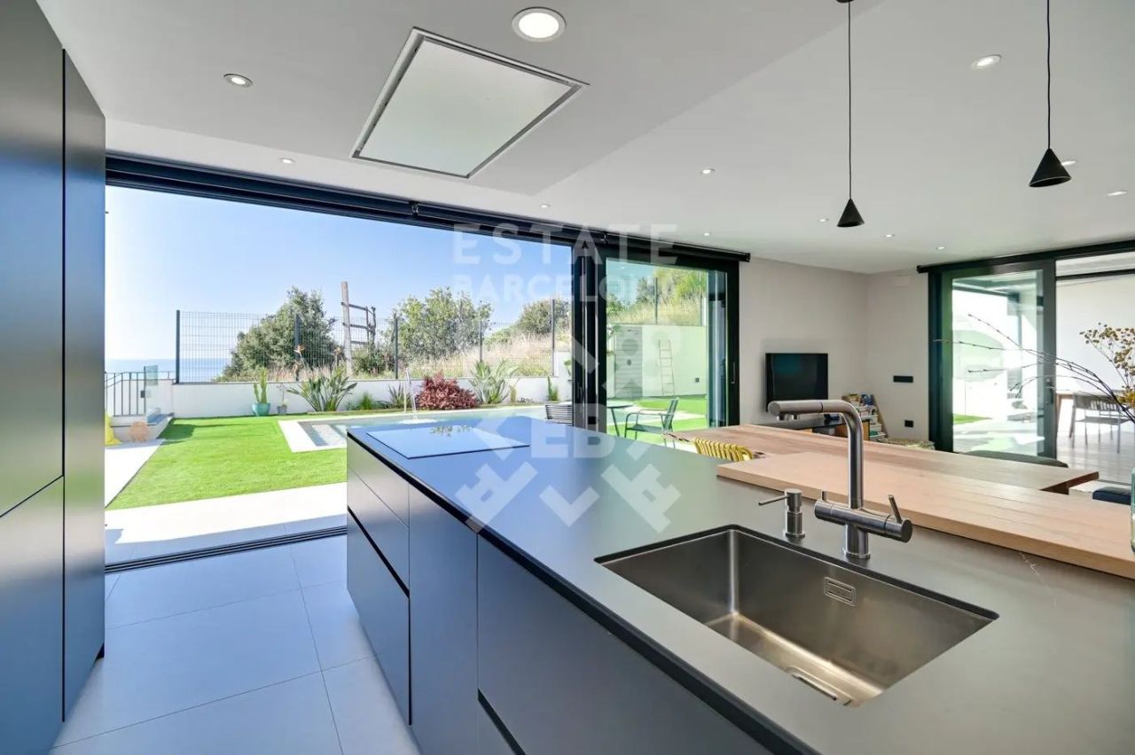 Haus in Santa Susanna, Spanien, 445 m² - Foto 4