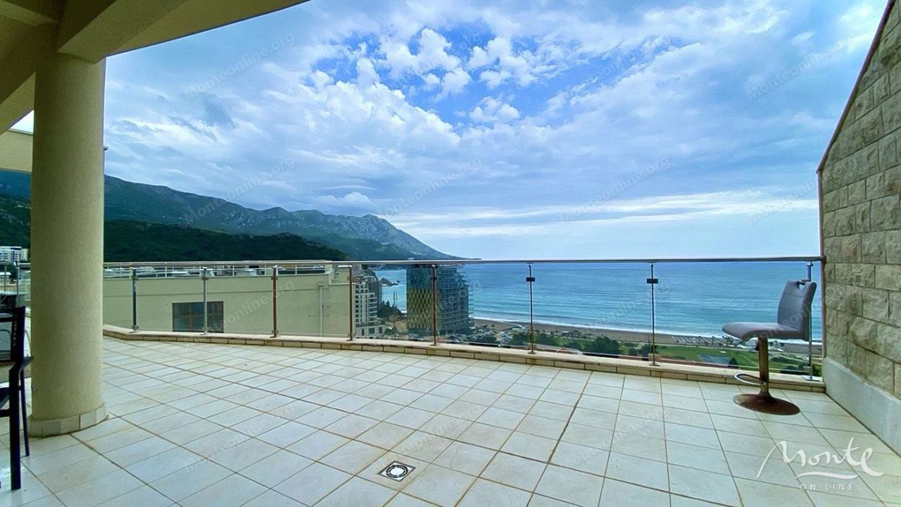Penthouse in Budva, Montenegro, 236 m² - picture 1
