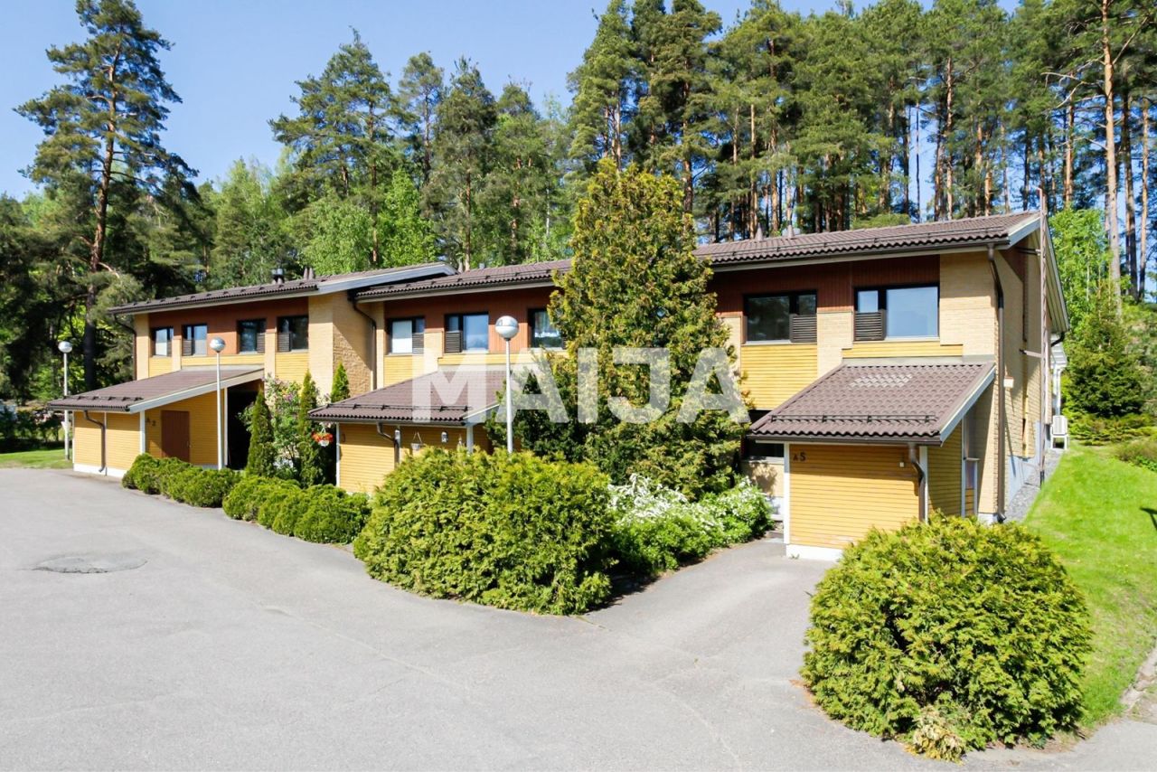 Appartement à Lohja, Finlande, 97 m² - image 1