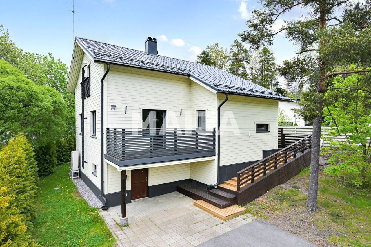 House in Vantaa, Finland, 146 m² - picture 1