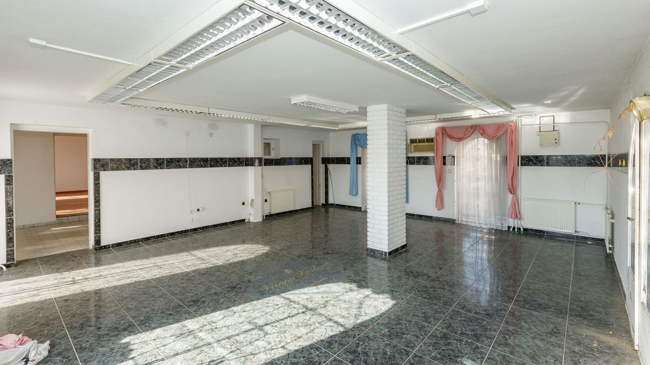 Biens commerciaux à Hévíz, Hongrie, 360 m² - image 13