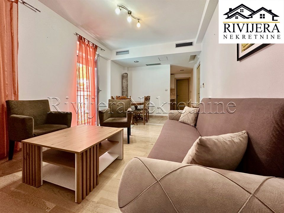 Flat in Dobrota, Montenegro, 50 m² - picture 9