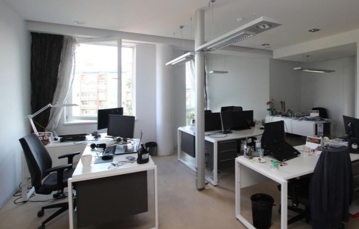 Ufficio a Riga, Lettonia, 930 m² - foto 2