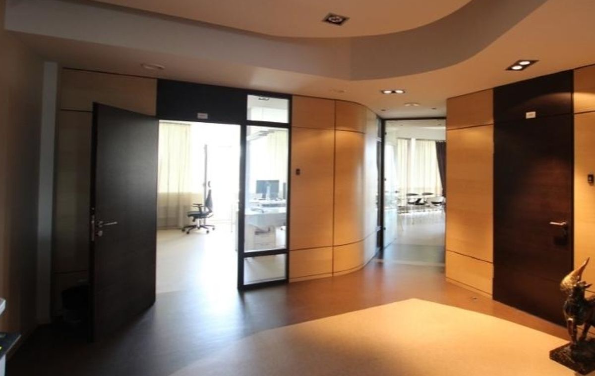 Ufficio a Riga, Lettonia, 930 m² - foto 4