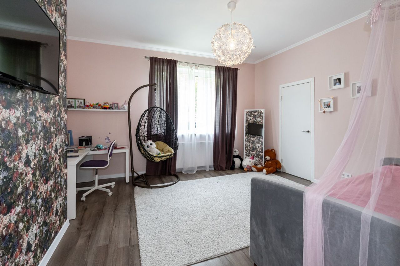 House in Mārupe Municipality, Latvia, 290 m² - picture 8