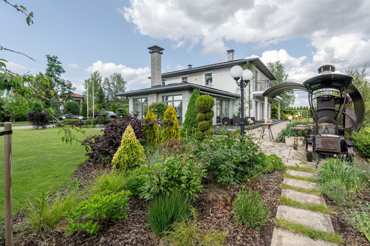 House in Marupe, Latvia, 614 m² - picture 1