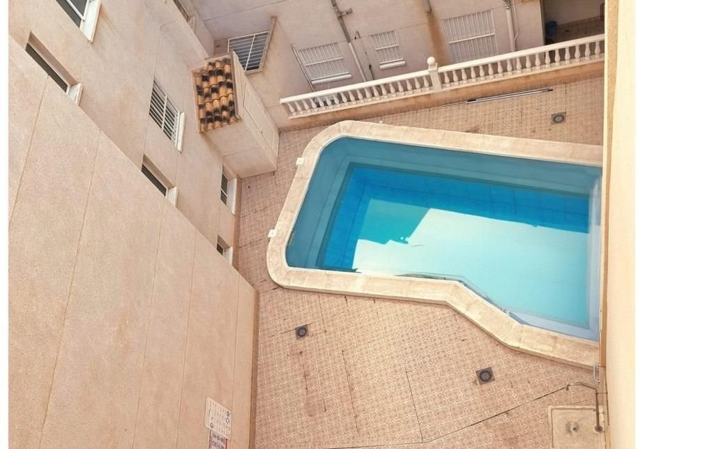 Piso en Torrevieja, España, 68 m² - imagen 10
