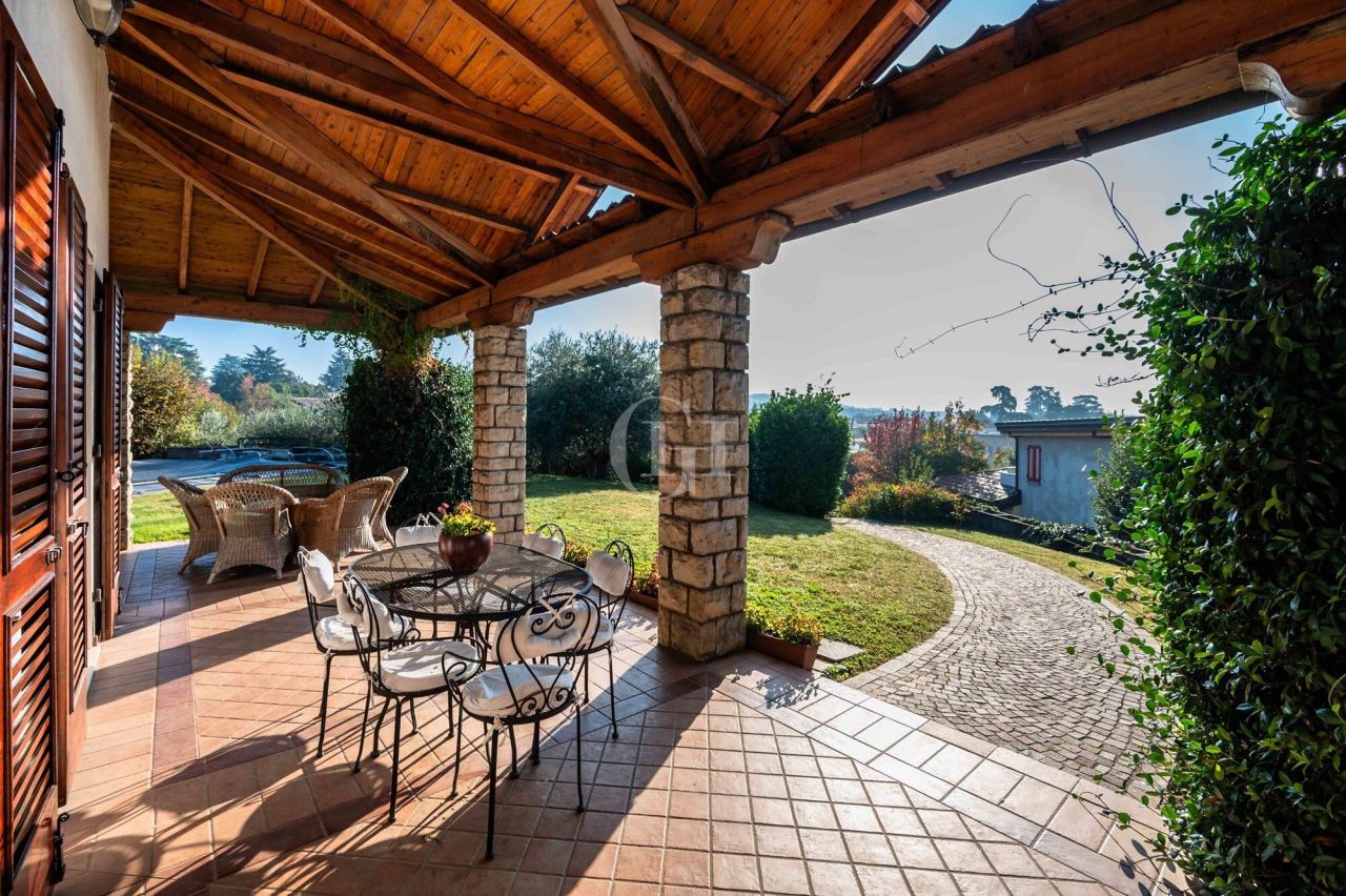 Villa sul Lago d'Iseo, Italia, 230 m² - foto 6