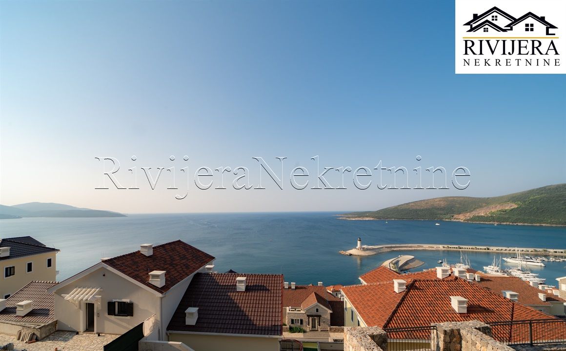 Wohnung in Halbinsel Luštica, Montenegro, 77 m² - Foto 1