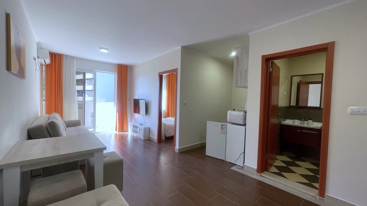 Piso en Becici, Montenegro, 36 m² - imagen 1