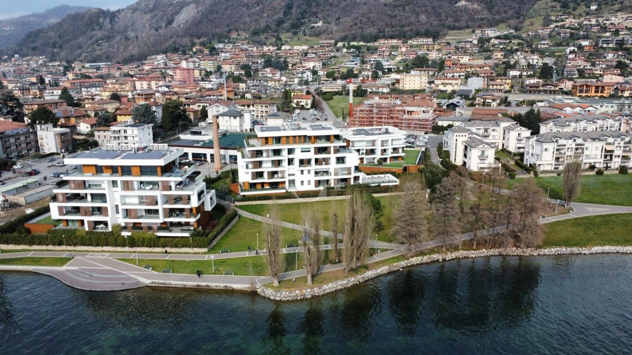 Apartment by Lake Iseo, Italy, 140 m² - picture 1