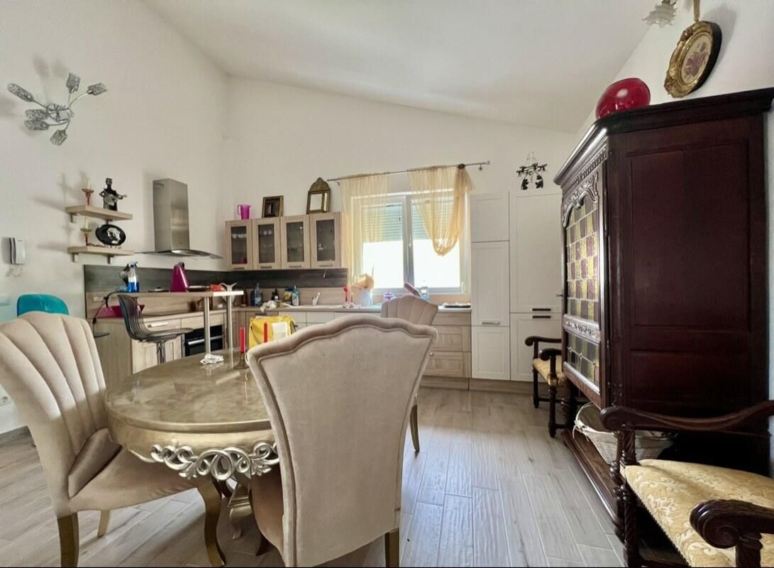 Piso en Tivat, Montenegro, 110 m² - imagen 3