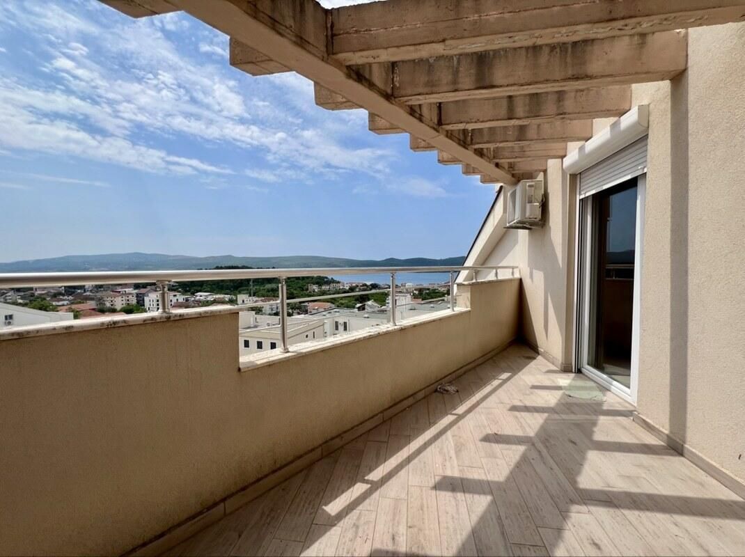 Piso en Tivat, Montenegro, 110 m² - imagen 11