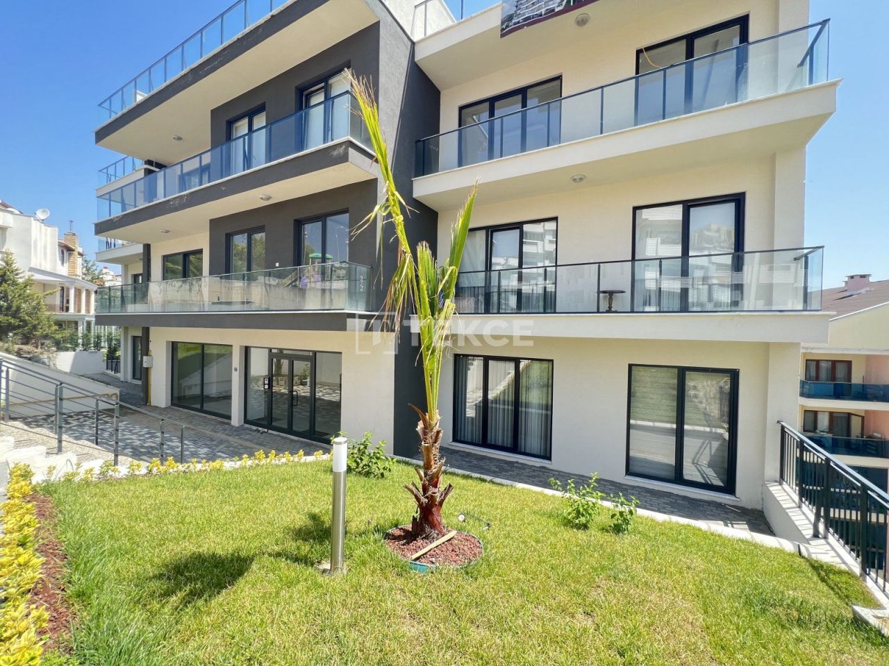 Apartment Mudanya, Turkey, 138 m² - picture 1