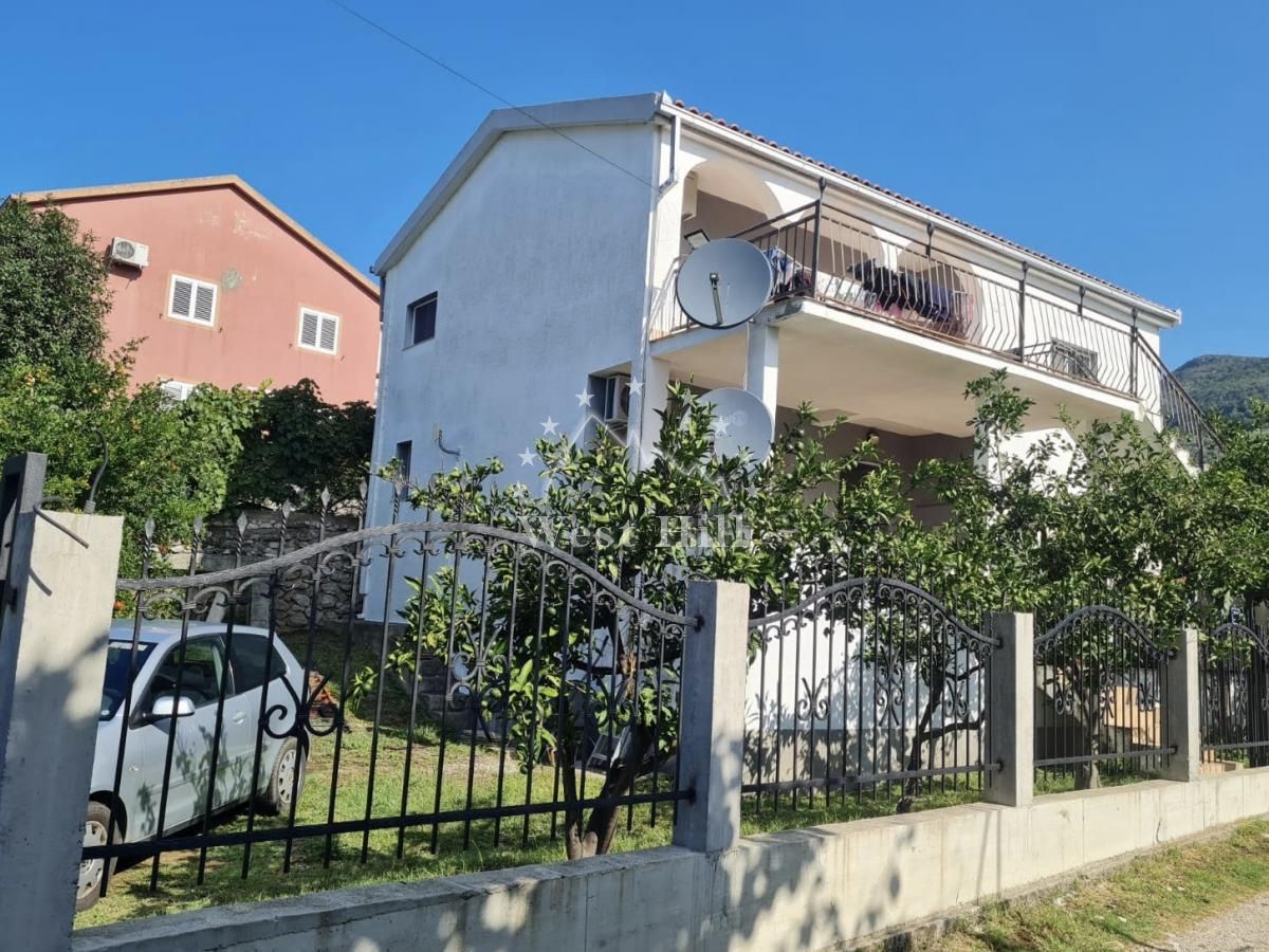 House in Bar, Montenegro, 100 m² - picture 1