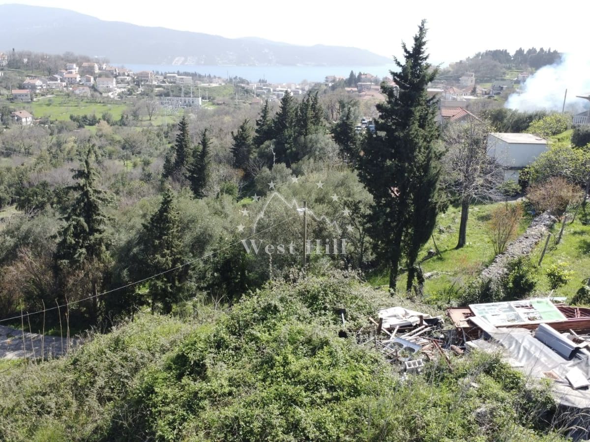 Terrain à Herceg-Novi, Monténégro, 300 m² - image 1