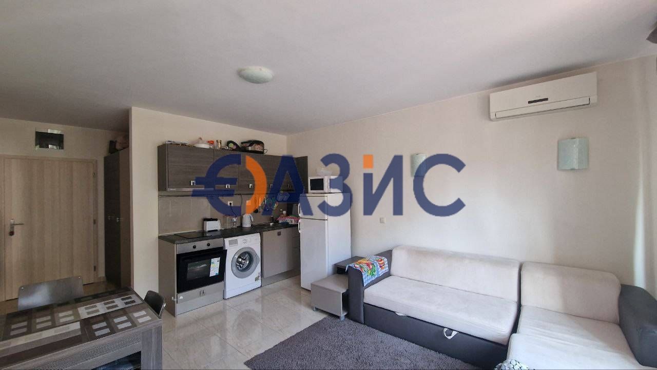 Apartment in Sveti Vlas, Bulgaria, 64 m² - picture 1