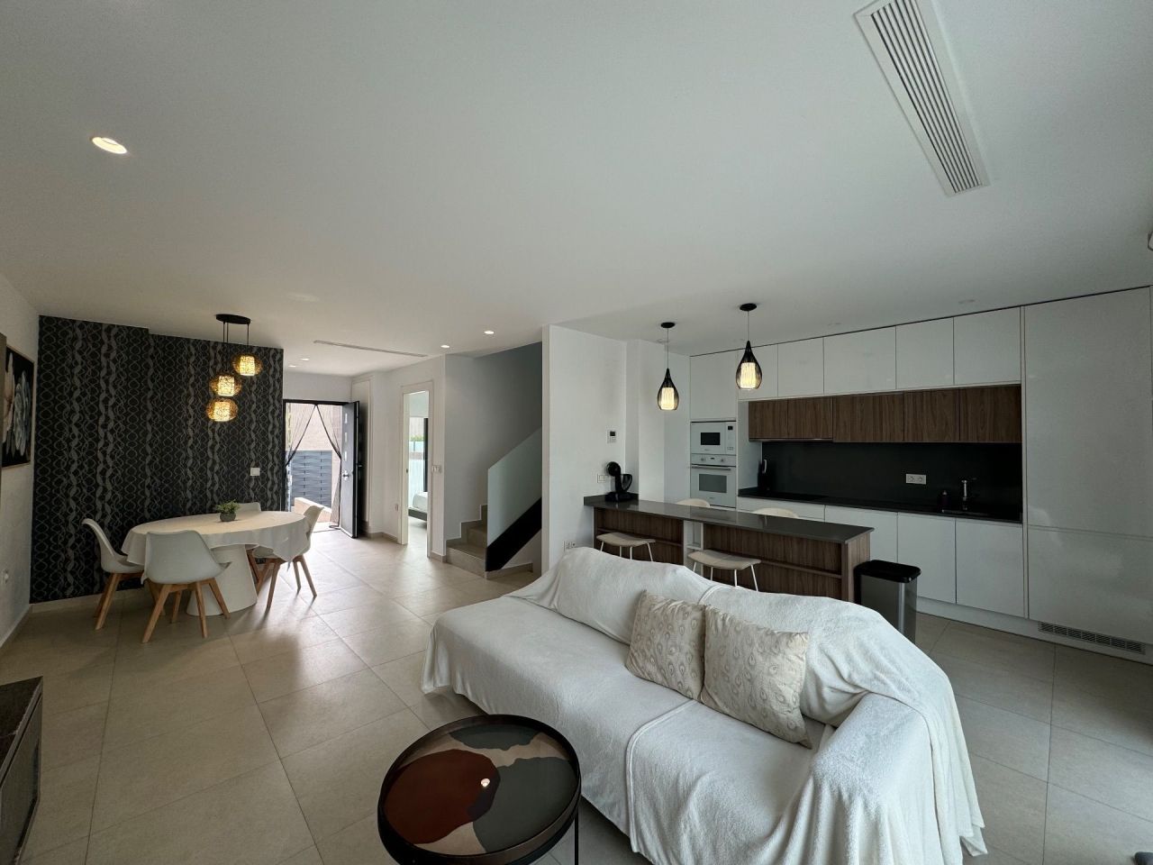 Chalet in Benijofar, Spain, 230 m² - picture 1