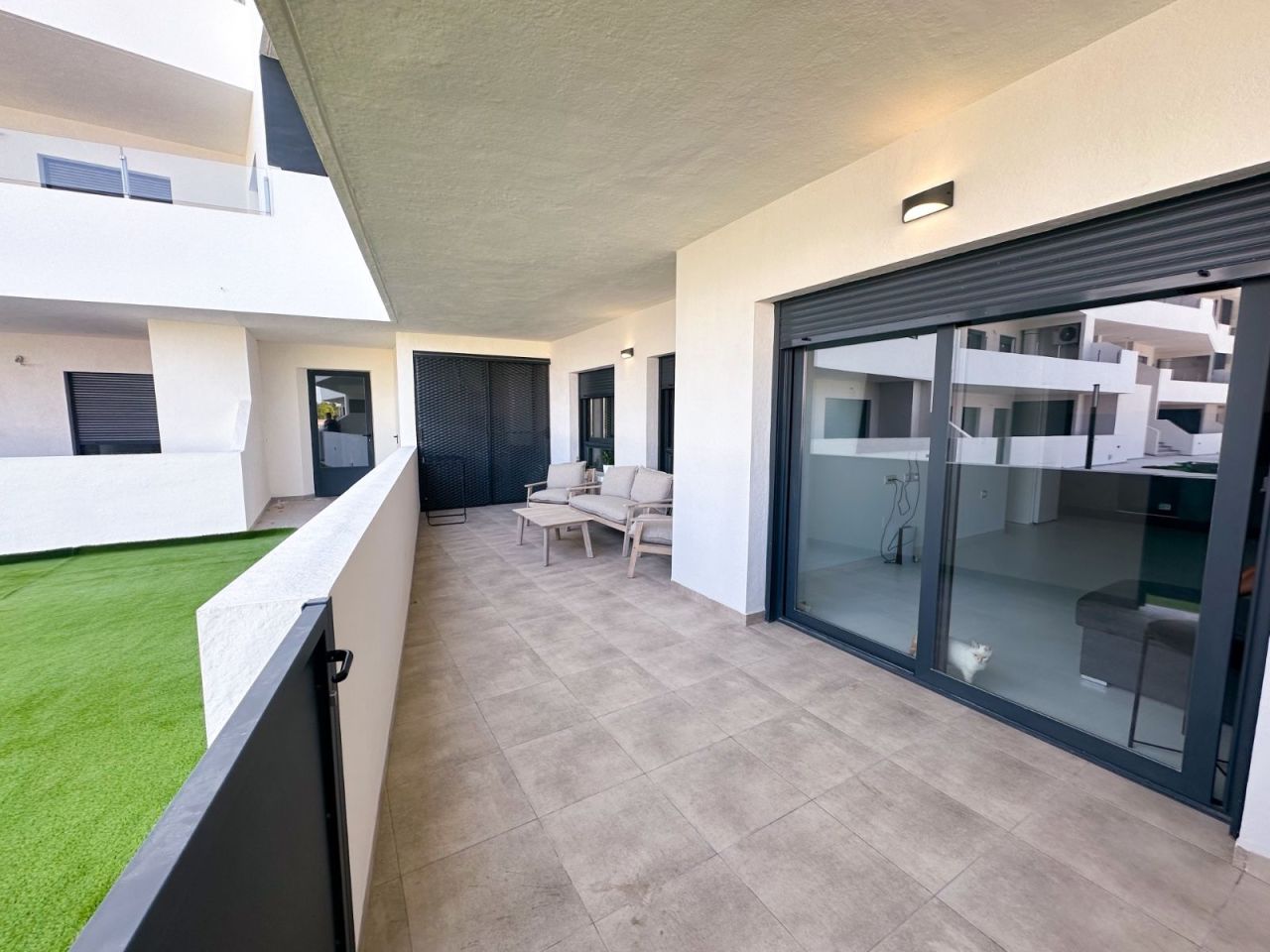 Apartment in San Miguel de Salinas, Spanien, 94 m² - Foto 1