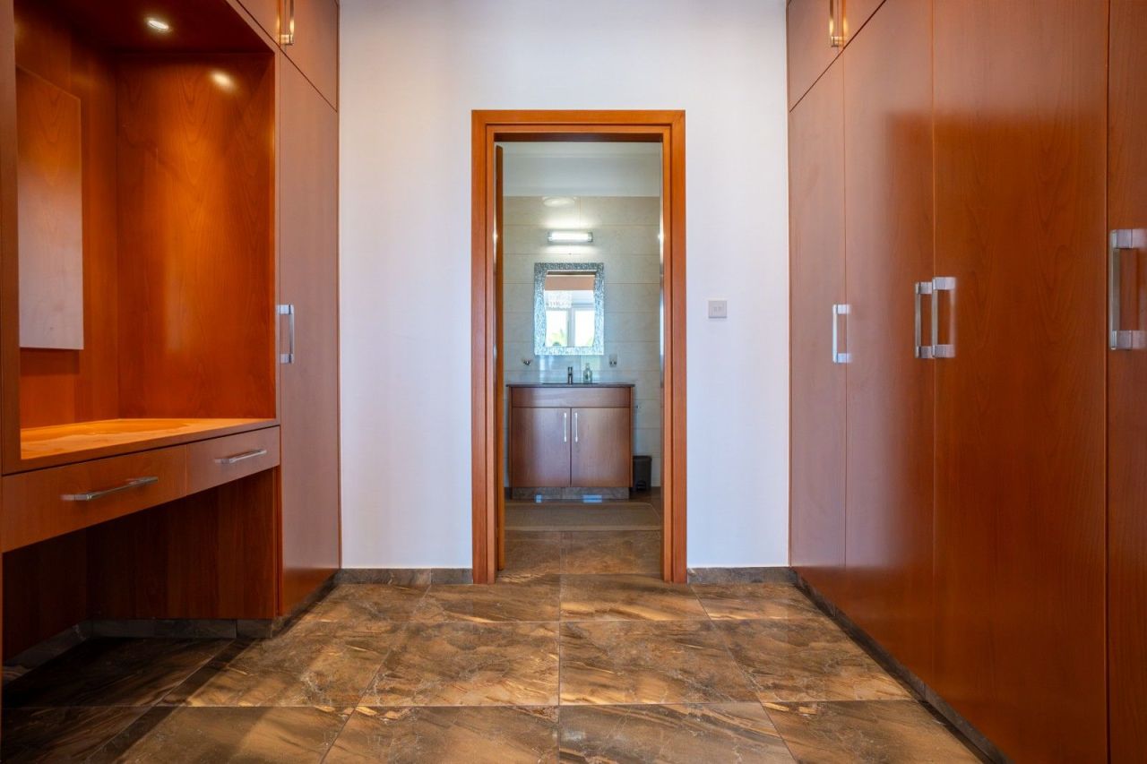 Villa en Pafos, Chipre, 253 m² - imagen 16