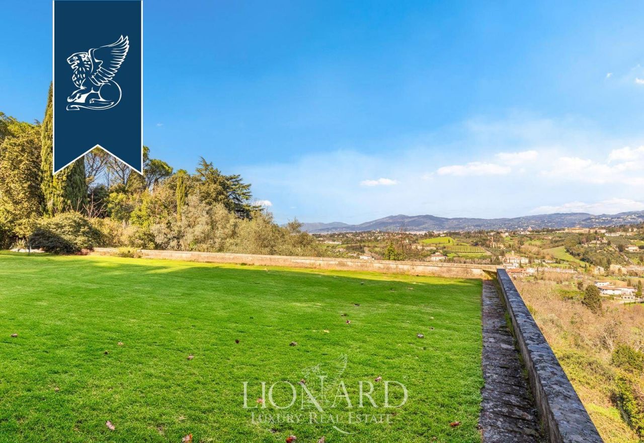 Villa à Florence, Italie, 2 000 m² - image 8