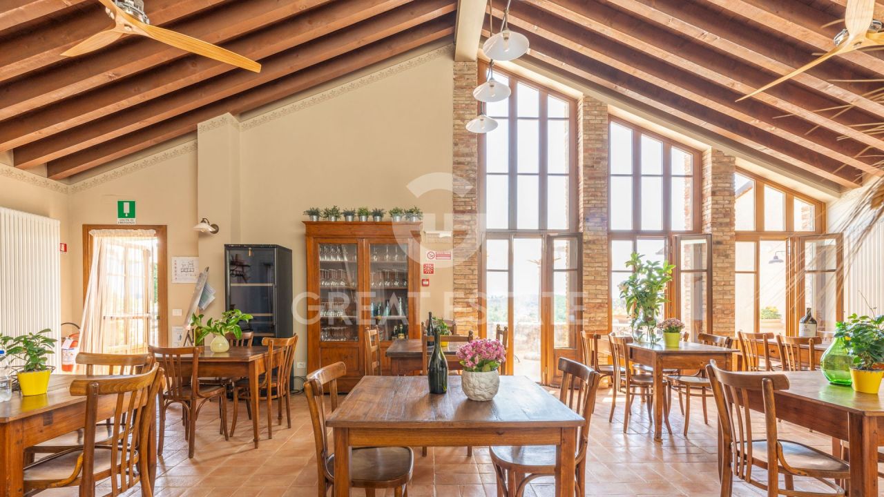 Casa Cinigiano, Italia, 733 m² - imagen 10