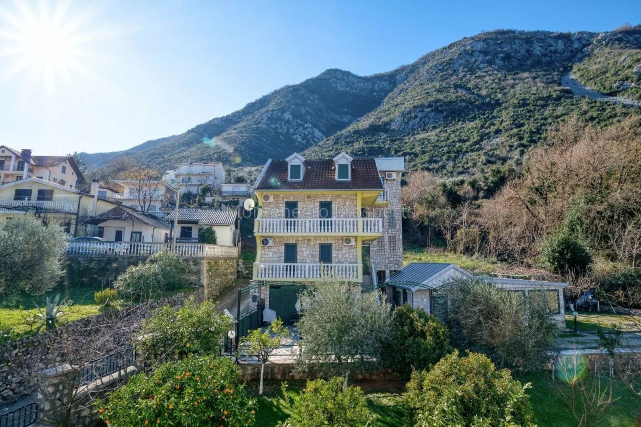 Apartment in Prcanj, Montenegro, 121 m² - picture 9