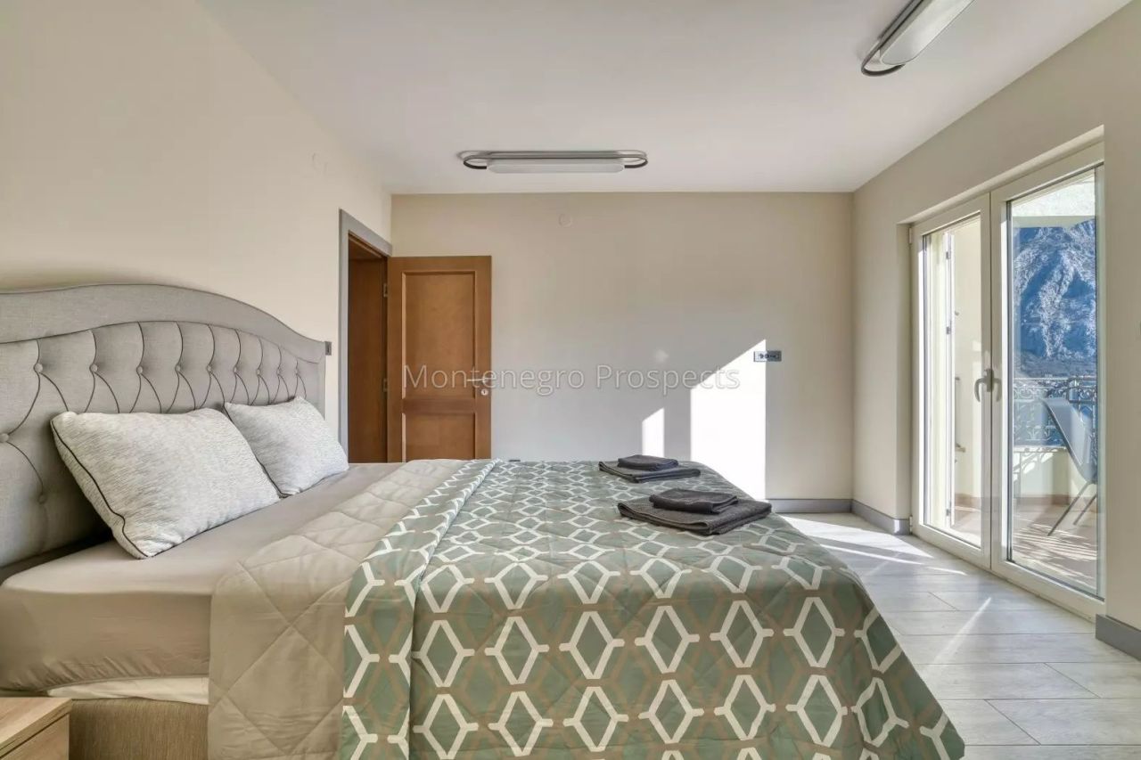 Apartment in Prcanj, Montenegro, 121 m² - picture 3