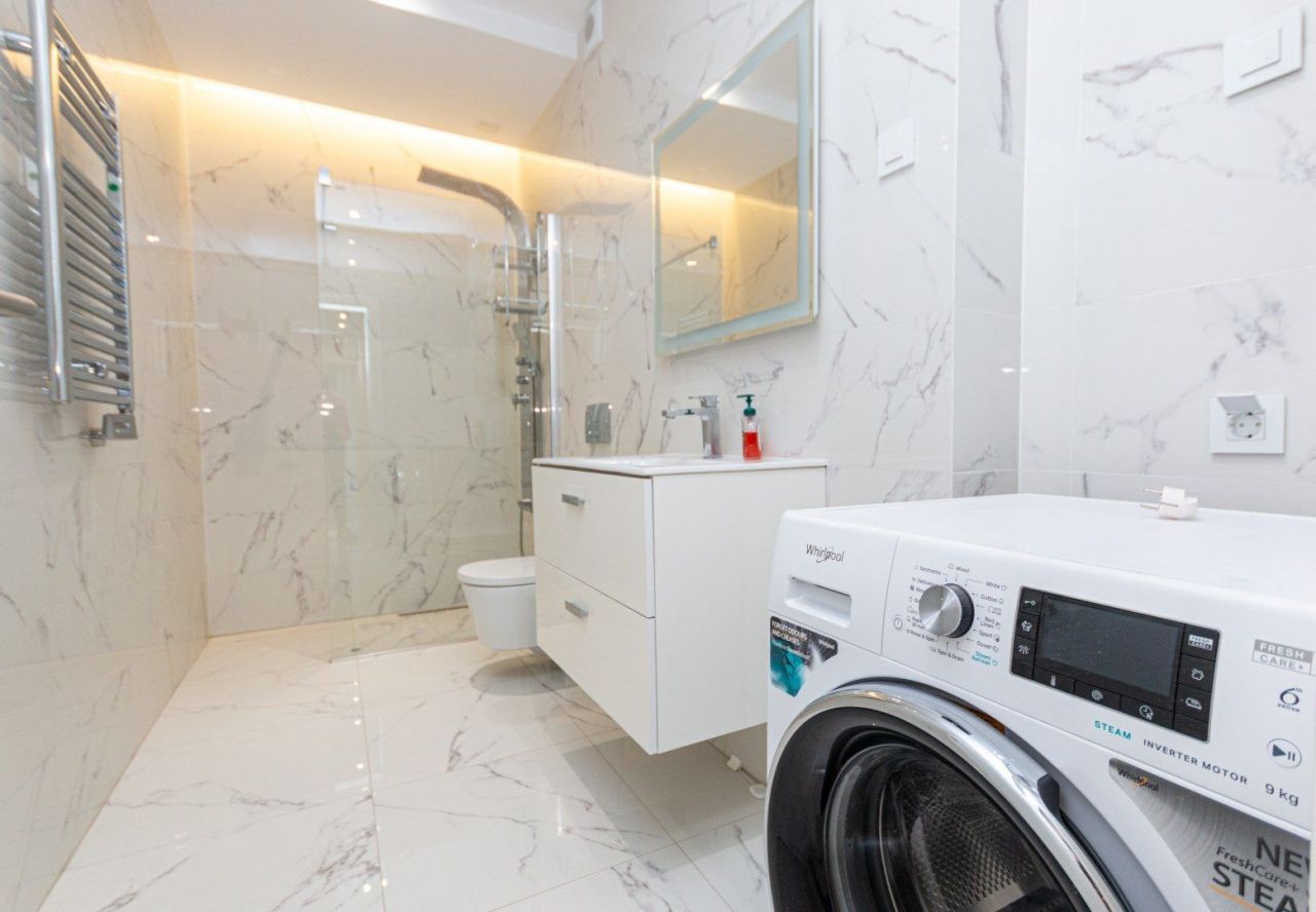 Piso en Herceg-Novi, Montenegro, 158.3 m² - imagen 8