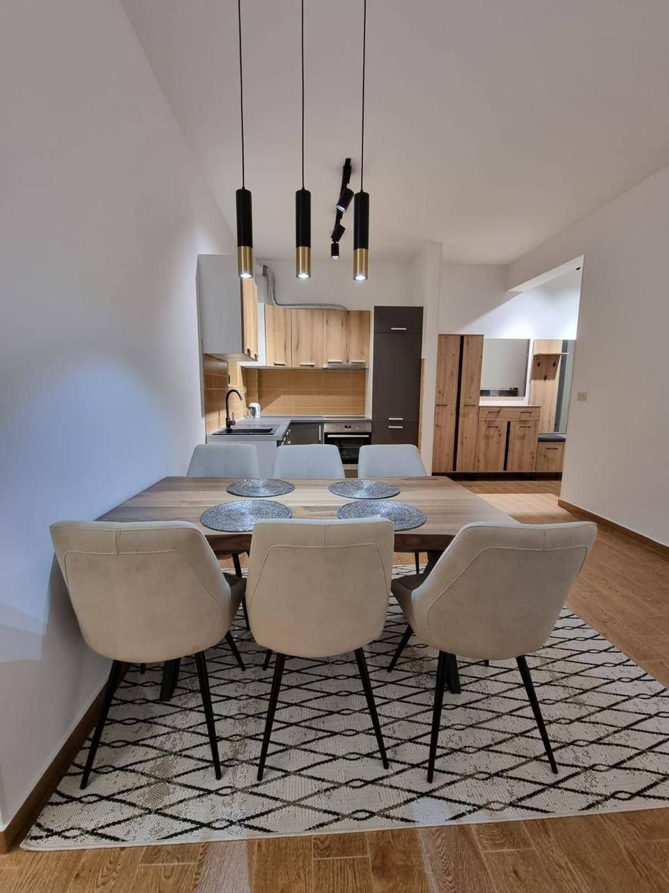Appartement à Becici, Monténégro, 81 m² - image 1