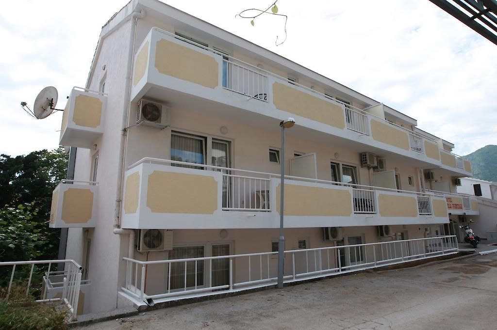 Hotel in Budva, Montenegro, 1 100 m² - picture 1