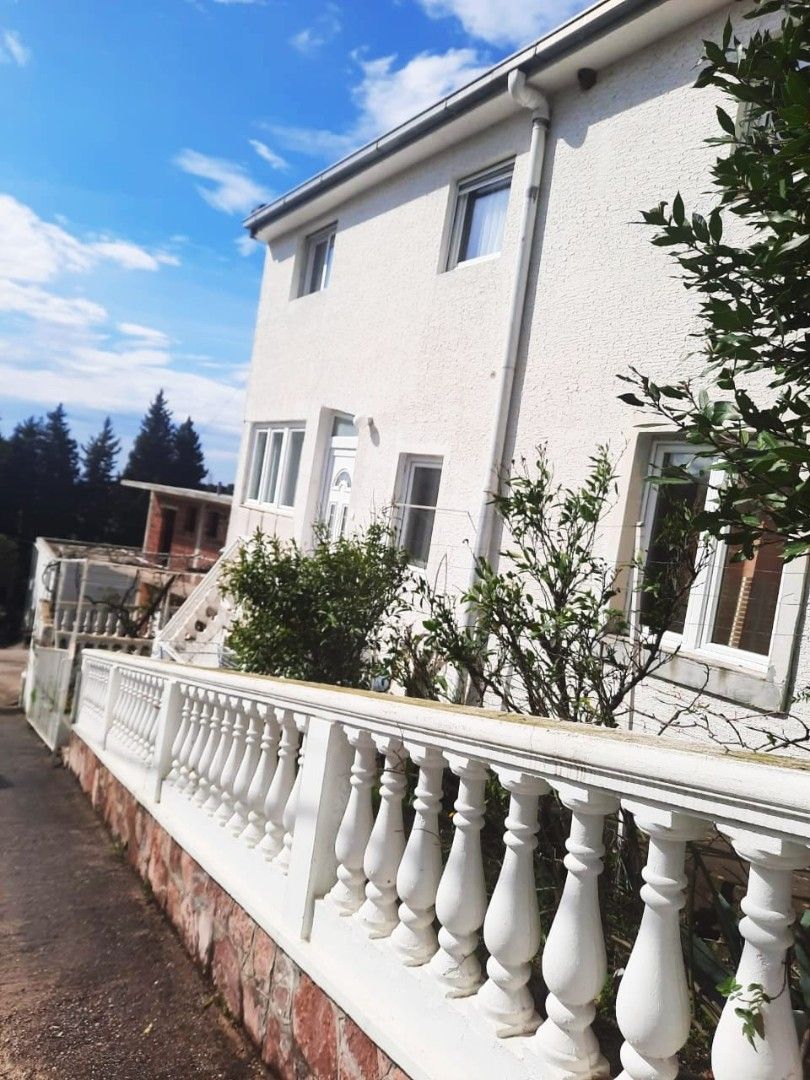 Casa en Sutomore, Montenegro, 157 m² - imagen 1