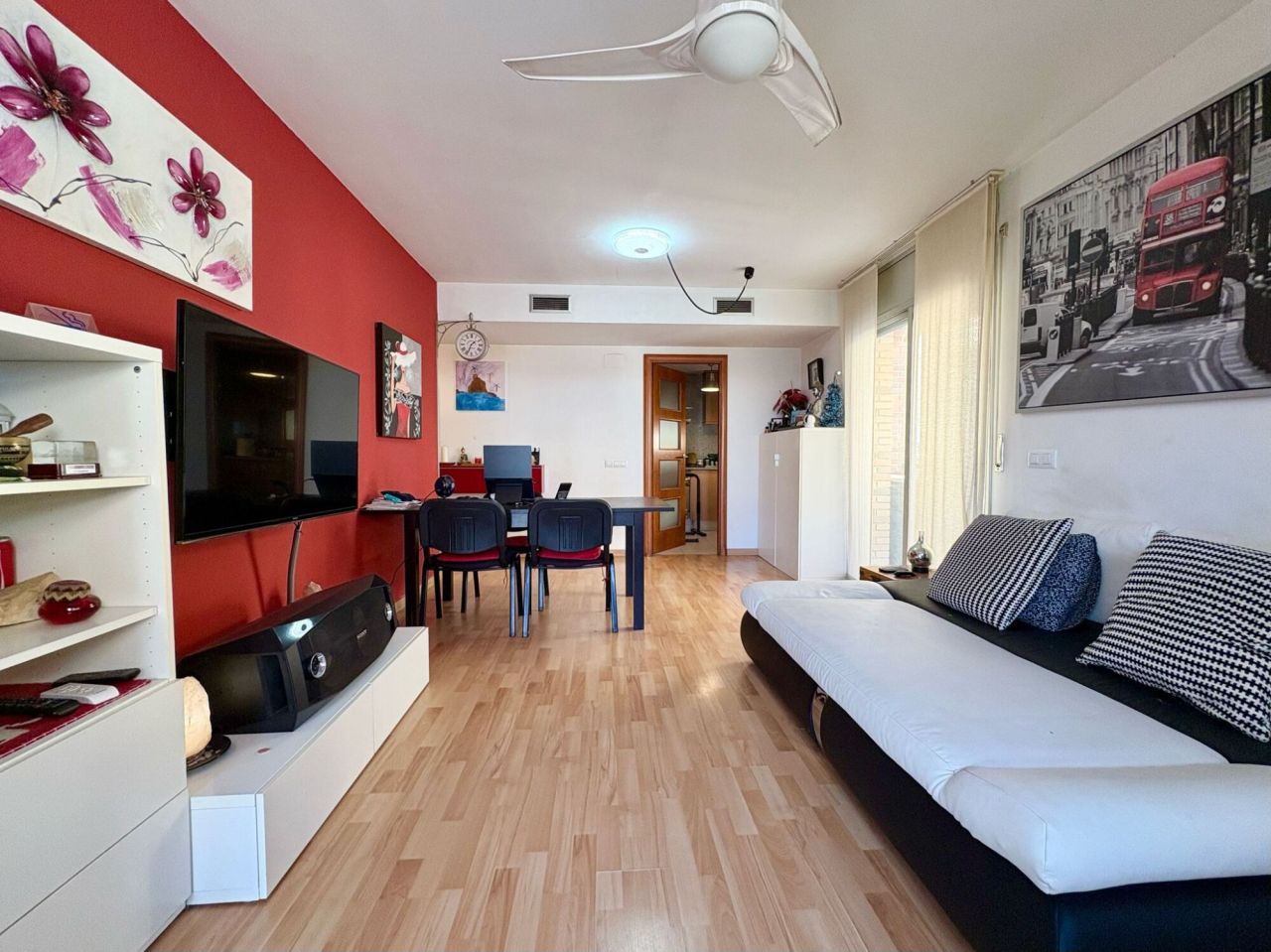 Flat on Costa Brava, Spain, 80 m² - picture 2