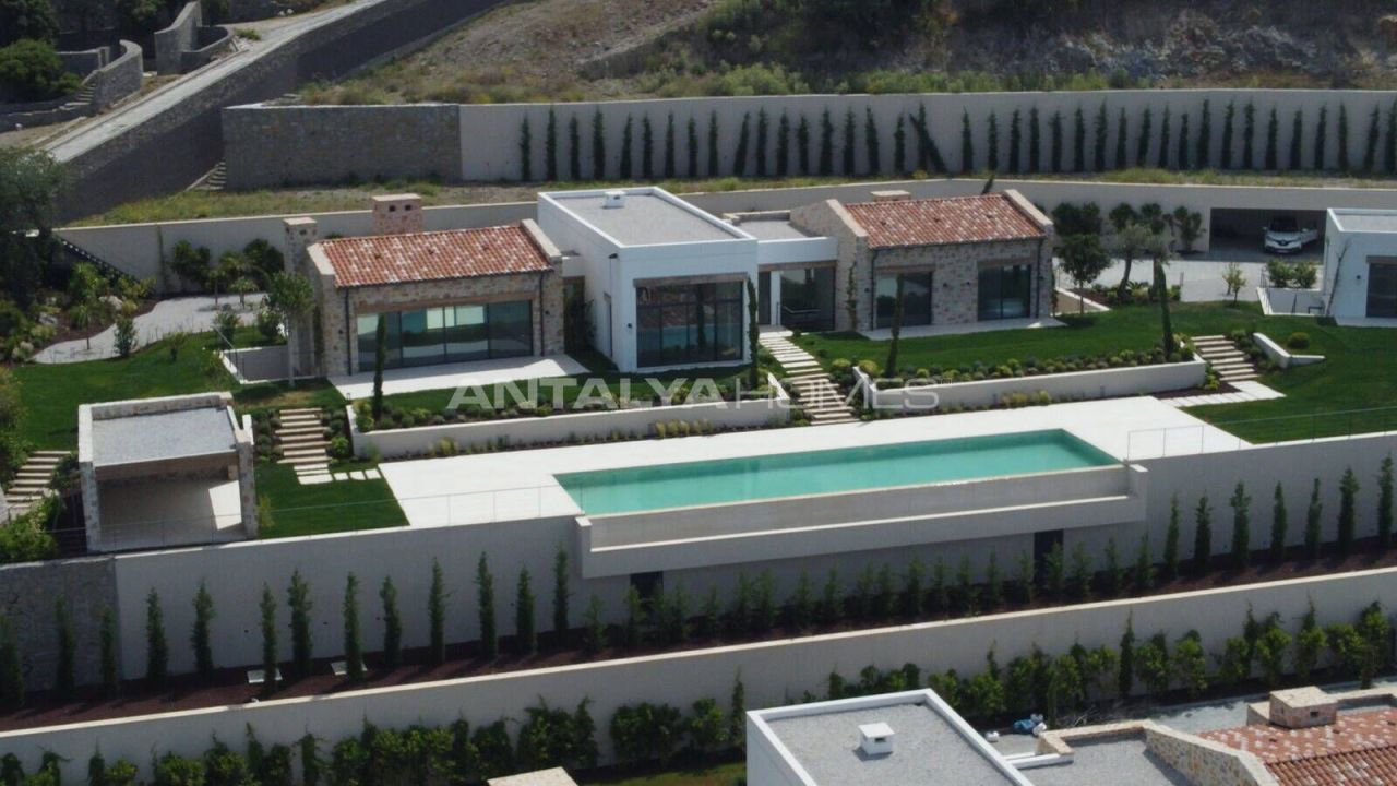 Villa in Bodrum, Turkey, 910 m² - picture 1