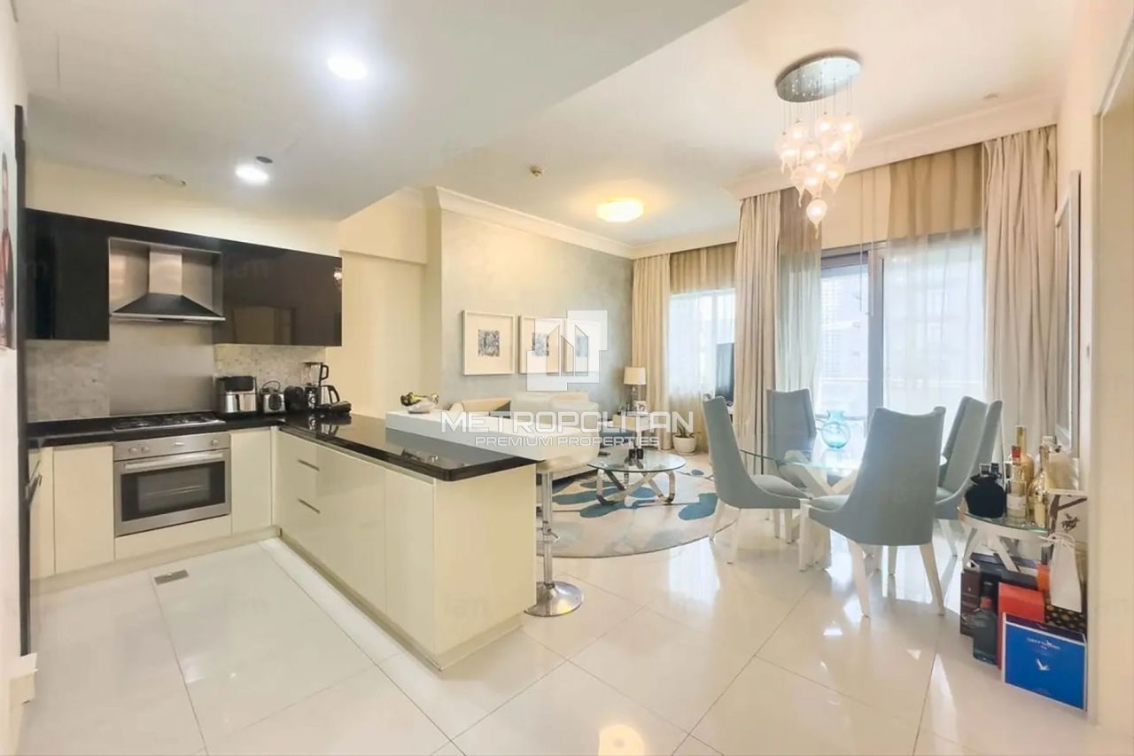 Apartment in Dubai, UAE, 83 m² - picture 1
