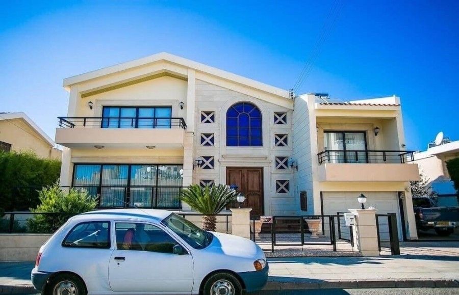 Villa in Paphos, Cyprus, 318 m² - picture 1